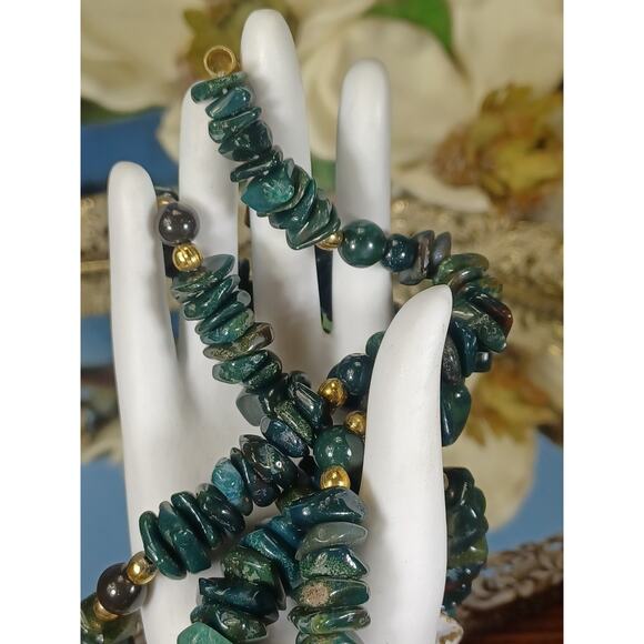 Vintage Polished Malachite Green Necklace Long Goldtoned Beads Stunning Unique - Picture 13 of 13